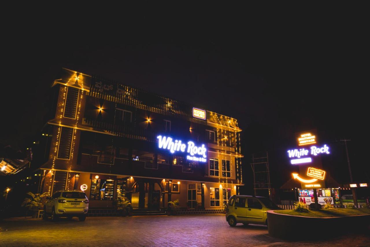 Hotel Southern Heritage Udupi Esterno foto
