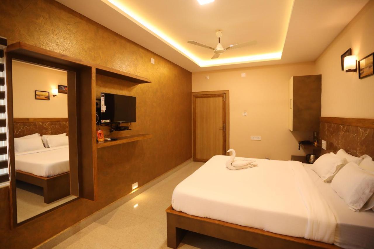Hotel Southern Heritage Udupi Esterno foto