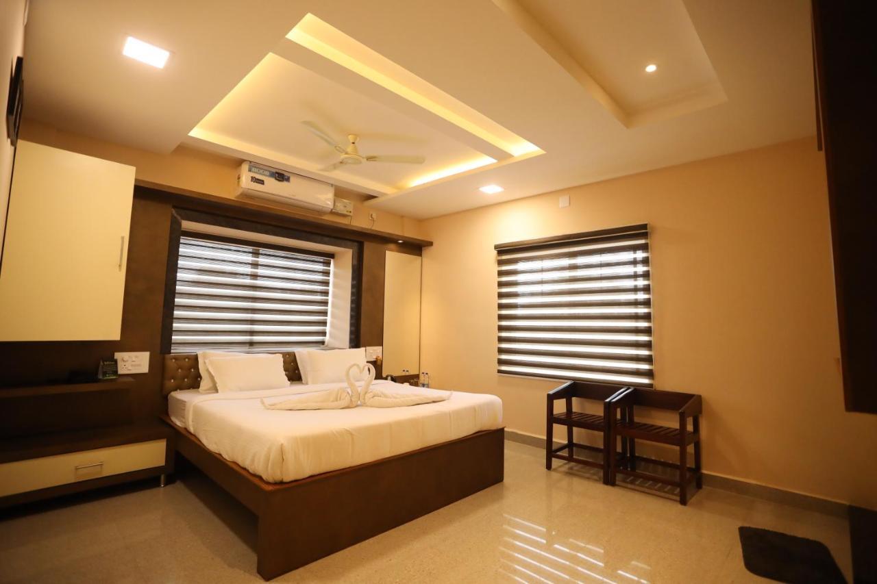 Hotel Southern Heritage Udupi Esterno foto